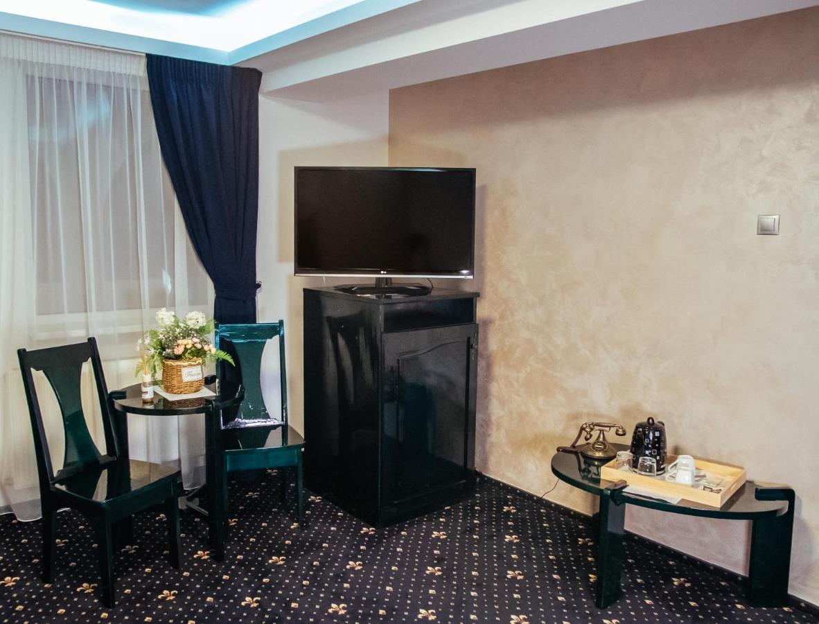 אלכסנדריה Hotel Restaurant Rustic מראה חיצוני תמונה