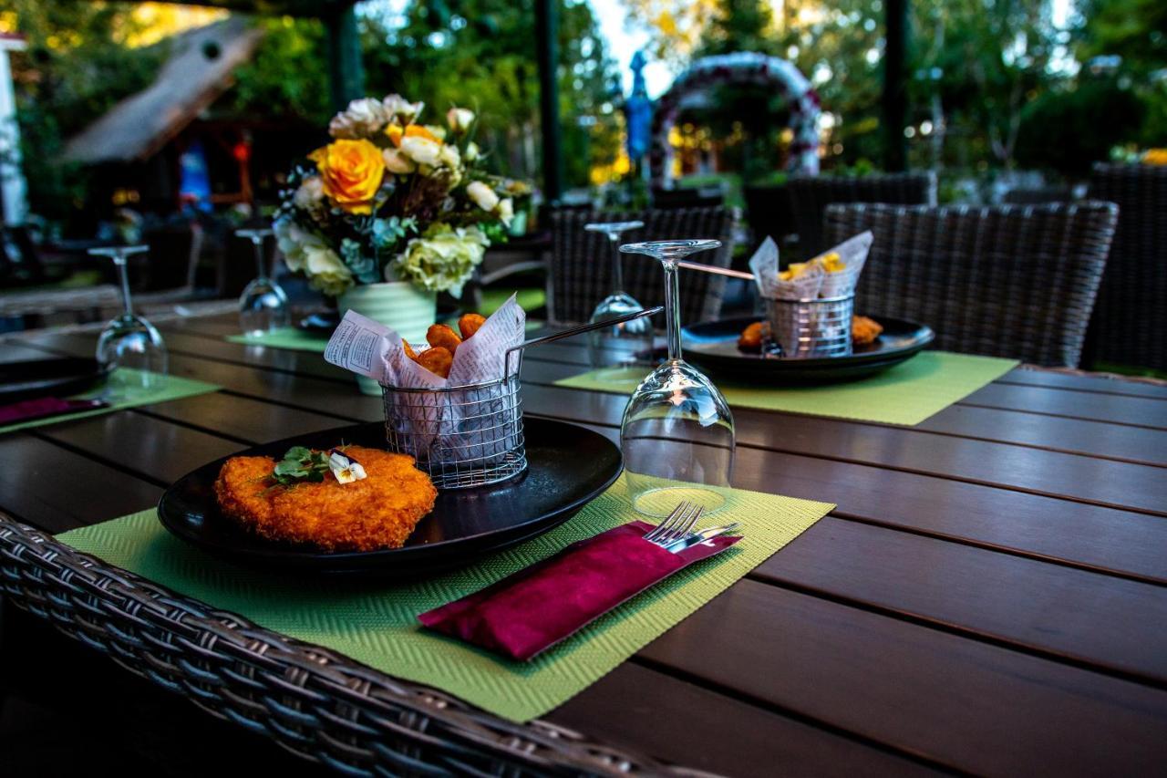 אלכסנדריה Hotel Restaurant Rustic מראה חיצוני תמונה