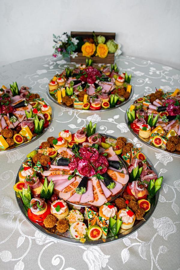 אלכסנדריה Hotel Restaurant Rustic מראה חיצוני תמונה
